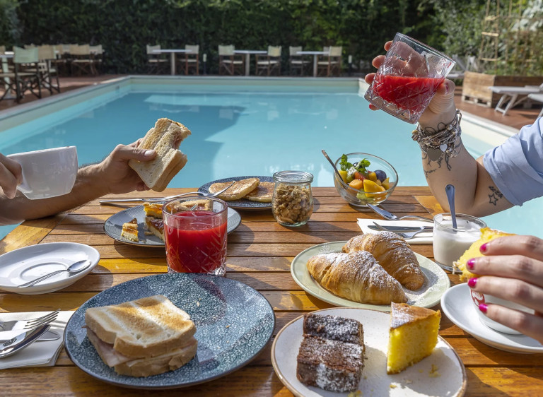media.Slide-Colazione1HotelRistoranteLaTavernetta
